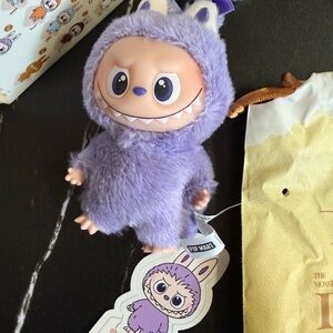 Pin For Love Labubu (confirmed ?)